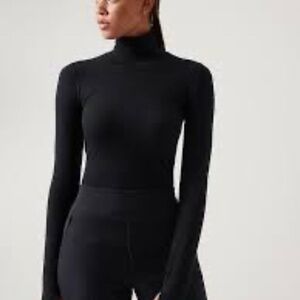 Athleta Ascent Seamless Turtleneck, Black, Size Small